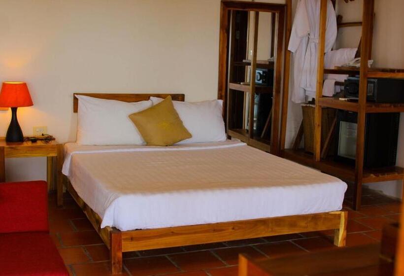 بانگلوی استاندارد با چشم‌انداز دریا, Daisy Resort