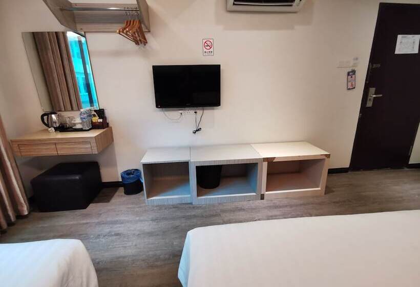 חדר משפחתי, Ease