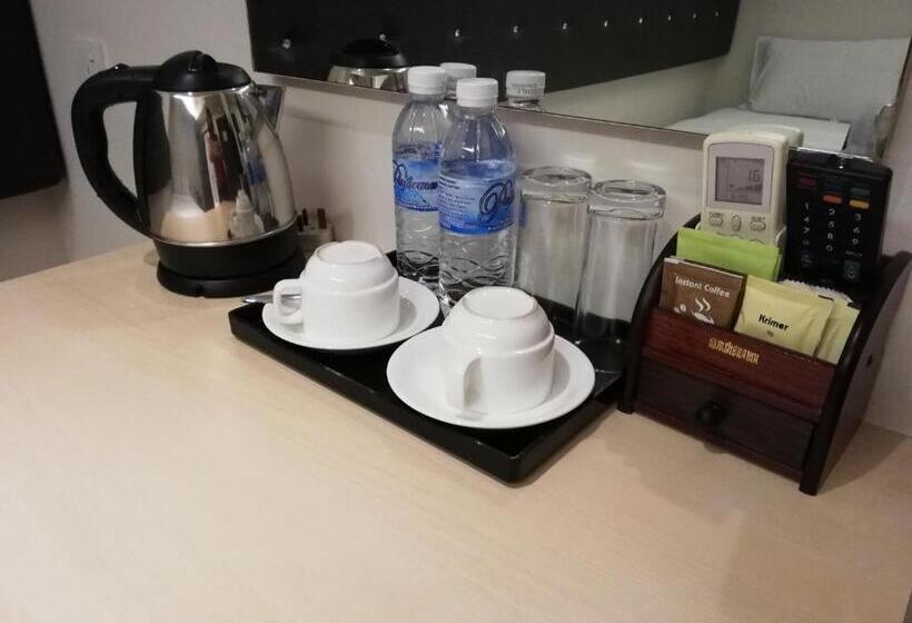 חדר דחוקס עם מיטת קינג, Ease