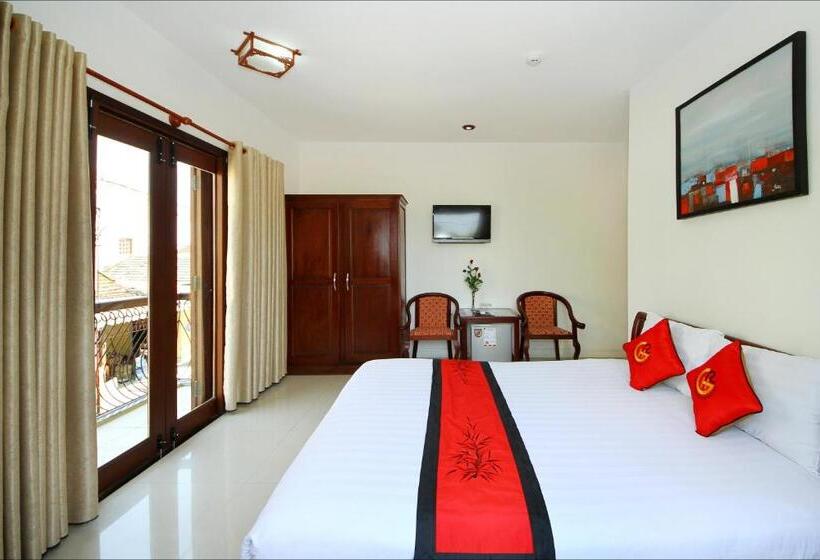 اتاق لوکس, Golden River