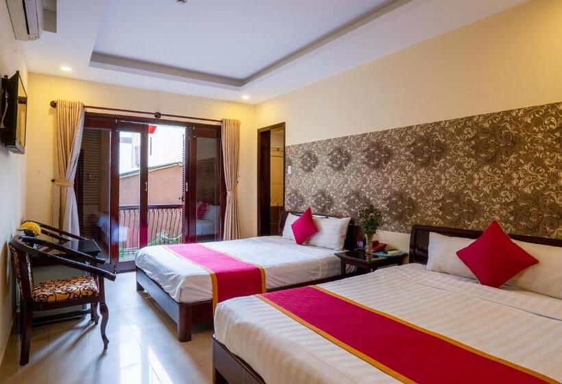 اتاق استاندارد سه نفره, Golden River