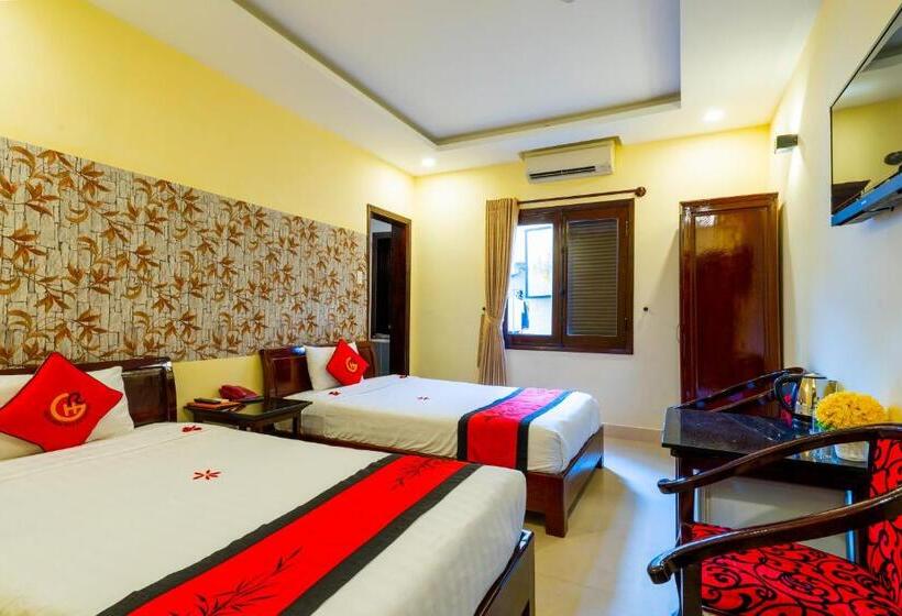 اتاق استاندارد سه نفره, Golden River