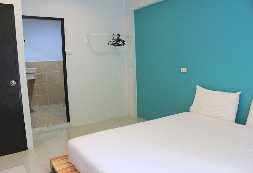 수피리어 룸, Kata Sea Host