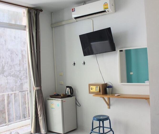 수피리어 룸, Kata Sea Host