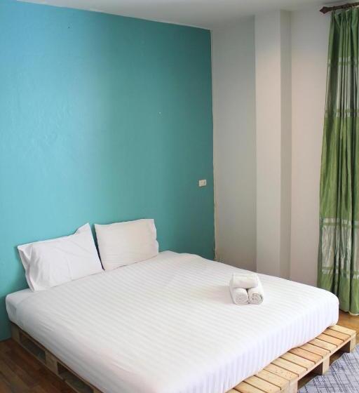 수피리어 룸, Kata Sea Host