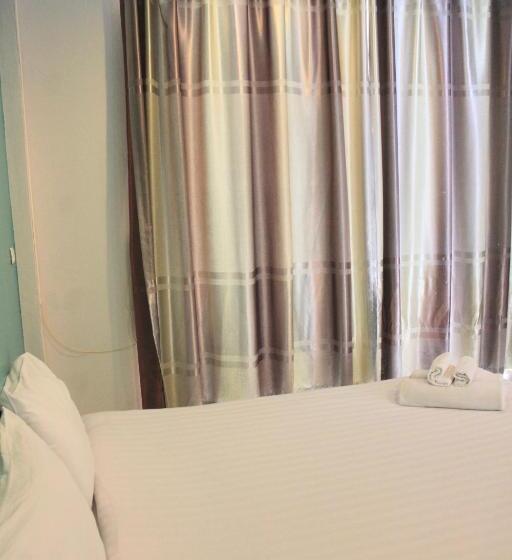 수피리어 룸, Kata Sea Host