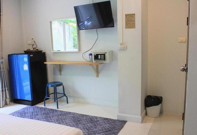 수피리어 룸, Kata Sea Host