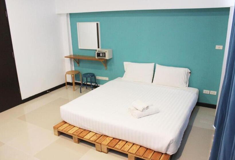 수피리어 룸, Kata Sea Host