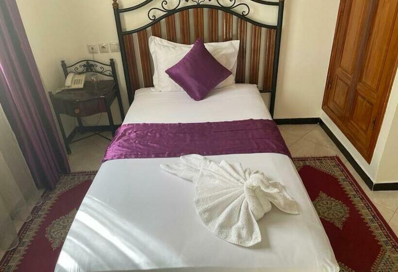 اتاق استاندارد یک نفره, Perla Hôtel