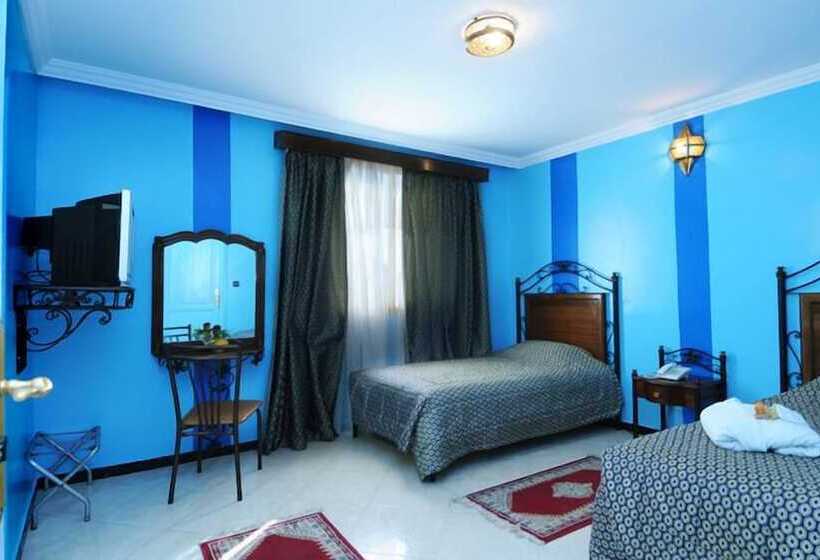 اتاق استاندارد سه نفره, Perla Hôtel