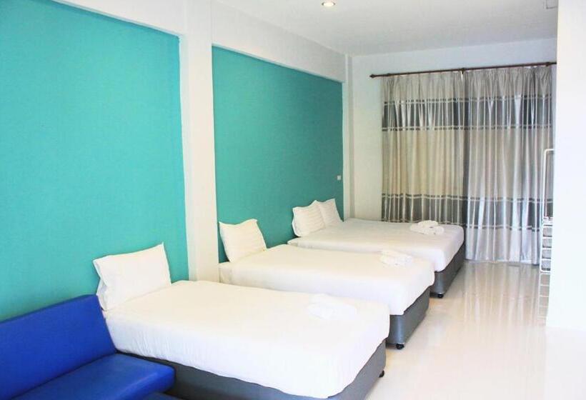 패밀리 룸, Kata Sea Host