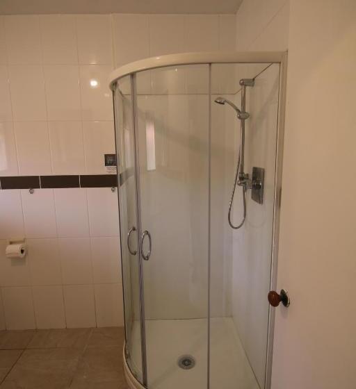 Студия Deluxe, Apex On Fenton