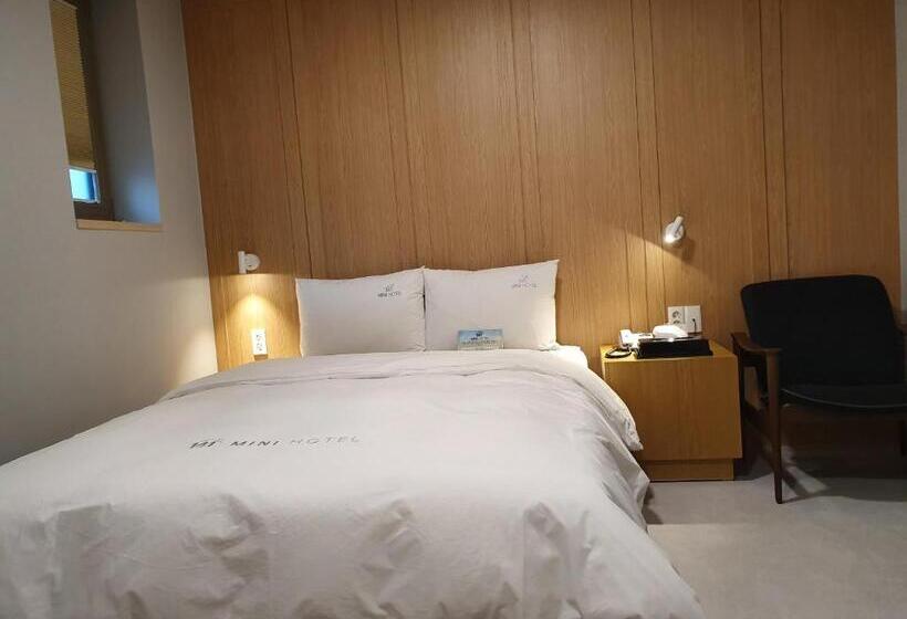 스탠다드 룸, Mini Hotel 141