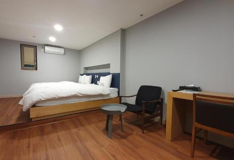 Номер Deluxe, Mini Hotel 141