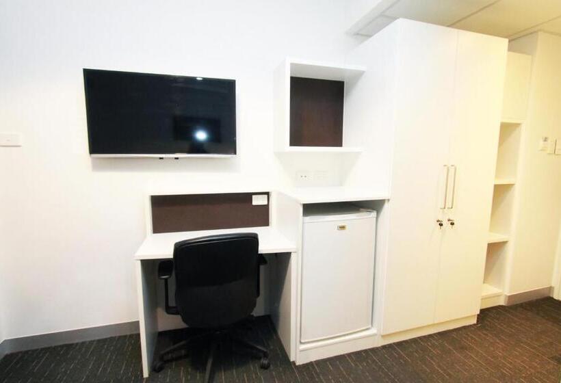 اتاق سوپریور با تخت دو نفره بزرگ, The Landing Port Hedland