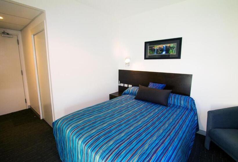 اتاق سوپریور با تخت دو نفره بزرگ, The Landing Port Hedland