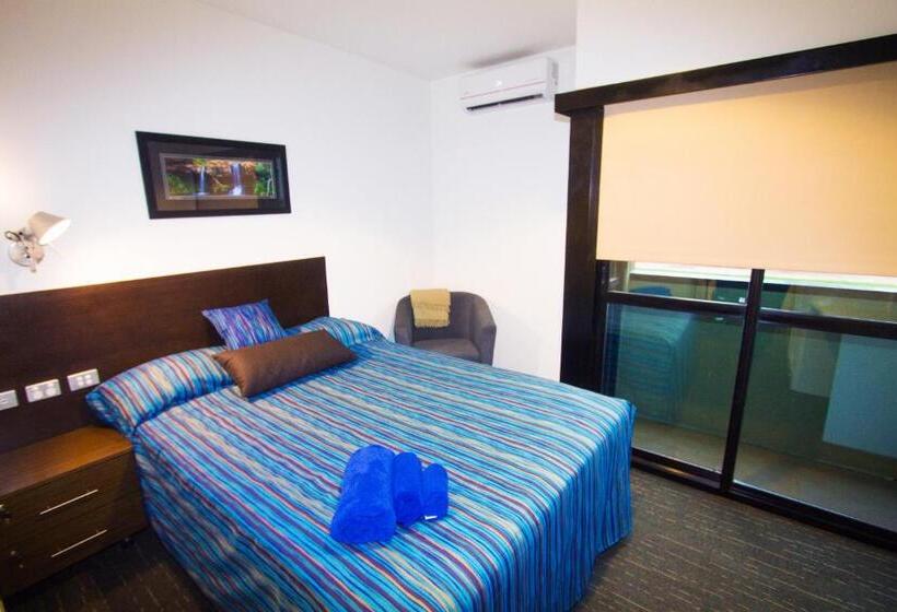 اتاق سوپریور با تخت دو نفره بزرگ, The Landing Port Hedland