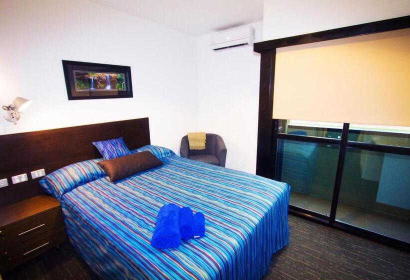 اتاق سوپریور با تخت دو نفره بزرگ, The Landing Port Hedland