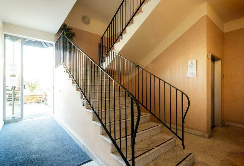 Studio Supérieur, Residenza Le Cupole