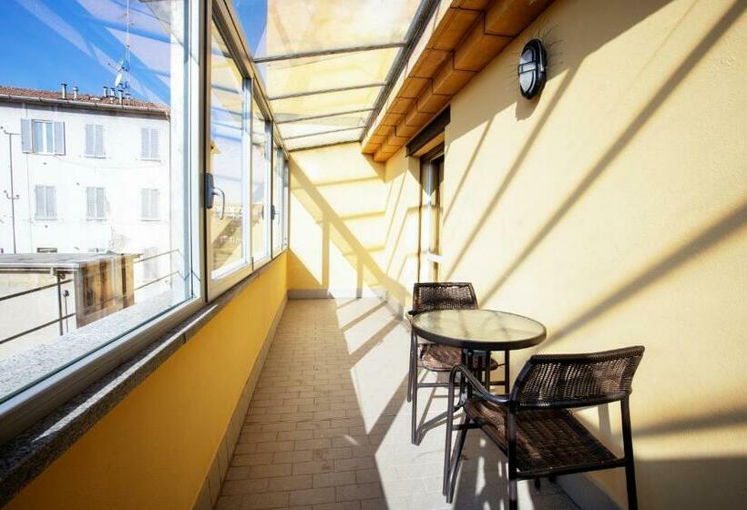 Studio Supérieur, Residenza Le Cupole