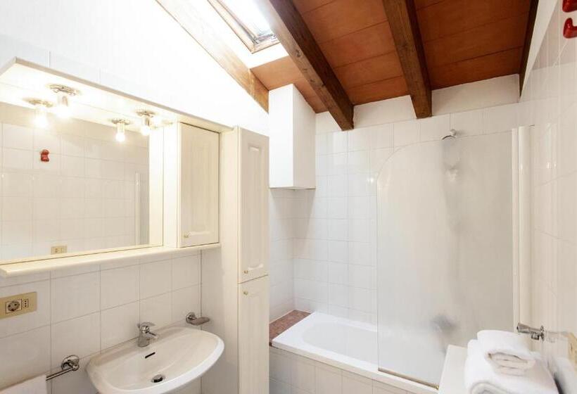 Studio Standard, Residenza Le Cupole