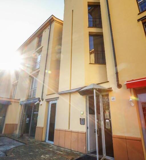 Studio Standard, Residenza Le Cupole