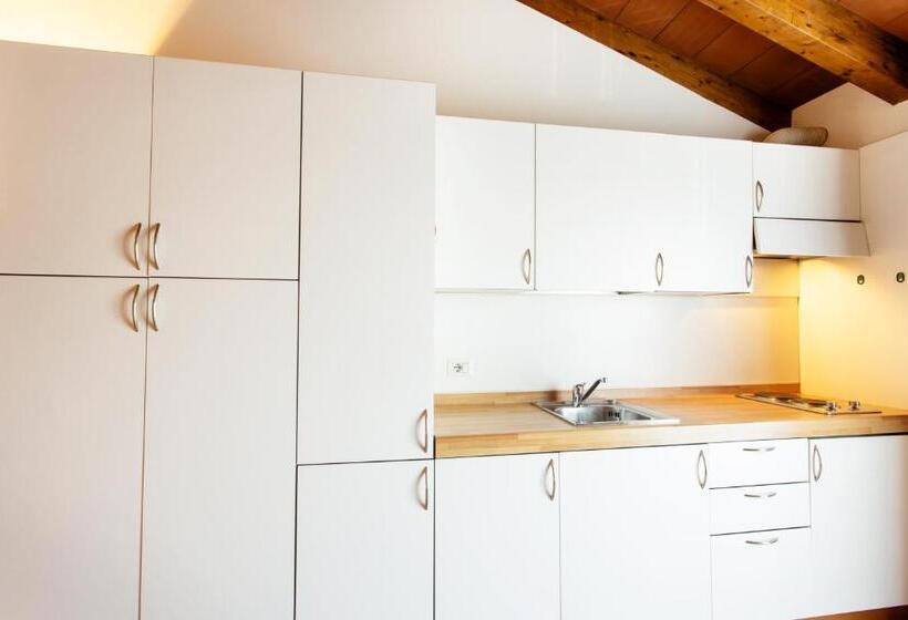 Studio Standard, Residenza Le Cupole