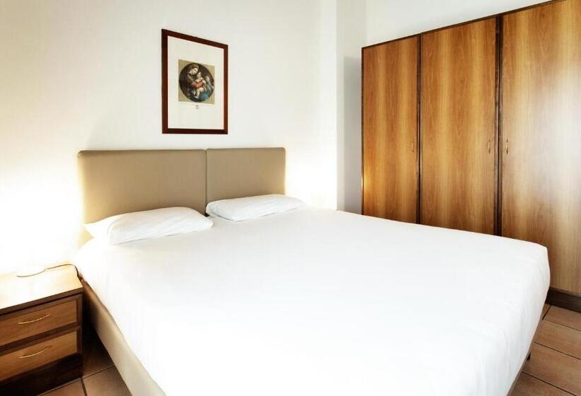 Studio Supérieur, Residenza Le Cupole