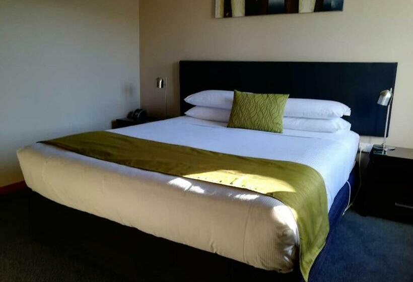 低层单卧公寓, Allan Court Motel