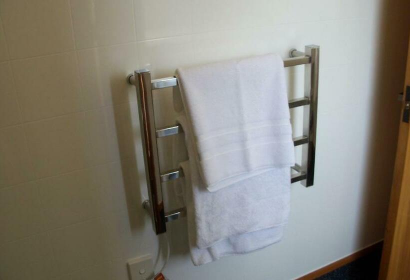 低层单卧公寓, Allan Court Motel