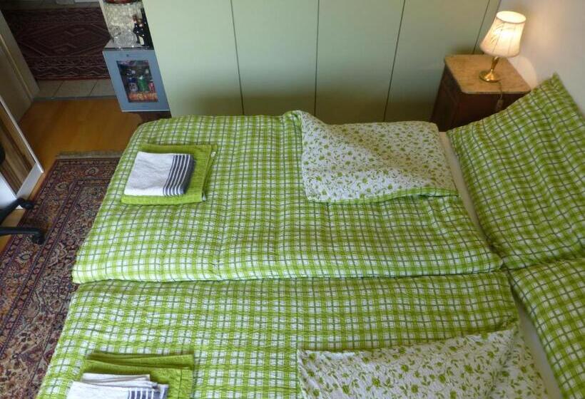 غرفة قياسية حمام مشترك, B&b Pappelweg  2