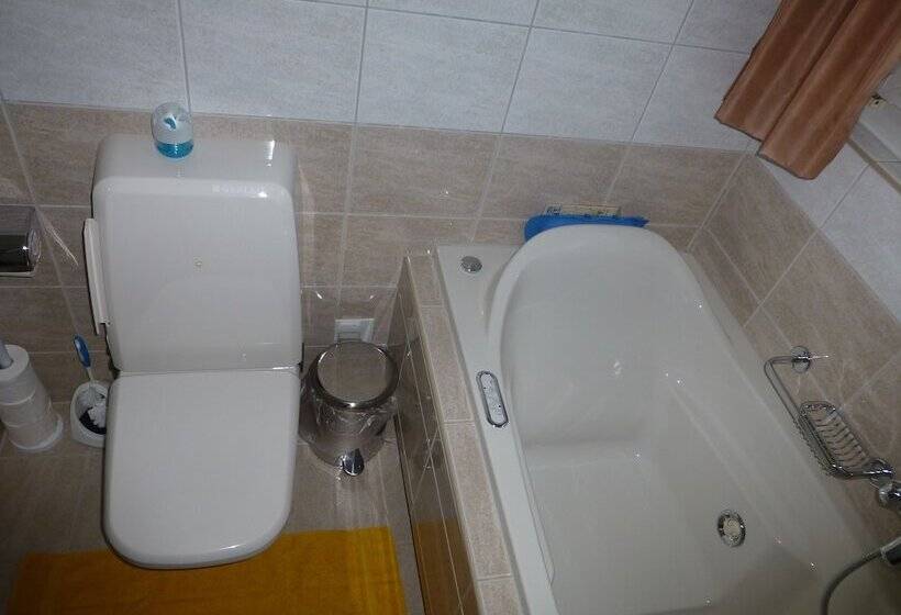 غرفة قياسية فردية حمام مشترك, B&b Pappelweg  2