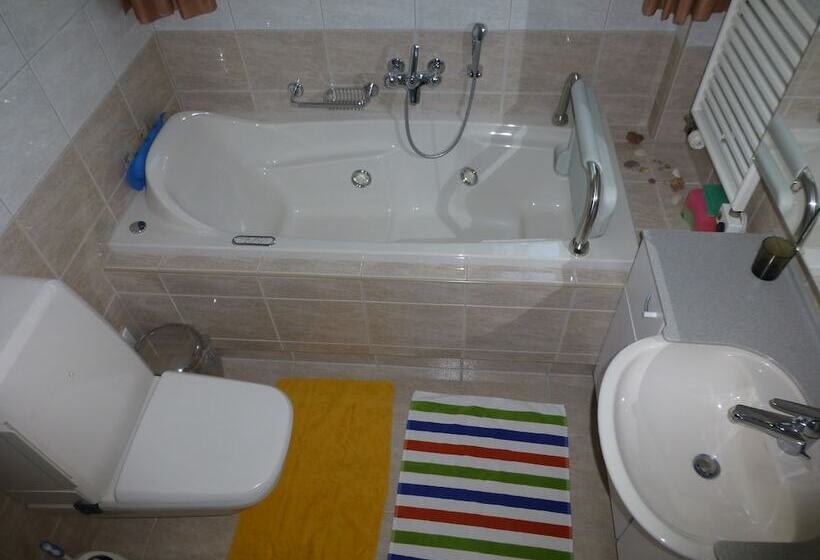 غرفة قياسية حمام مشترك, B&b Pappelweg  2