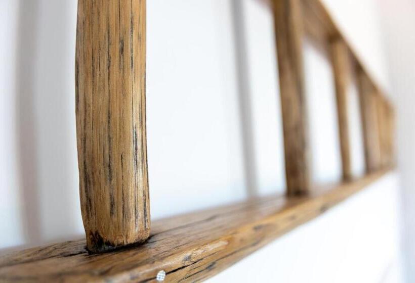 חדר סטנדרט, B&b White House