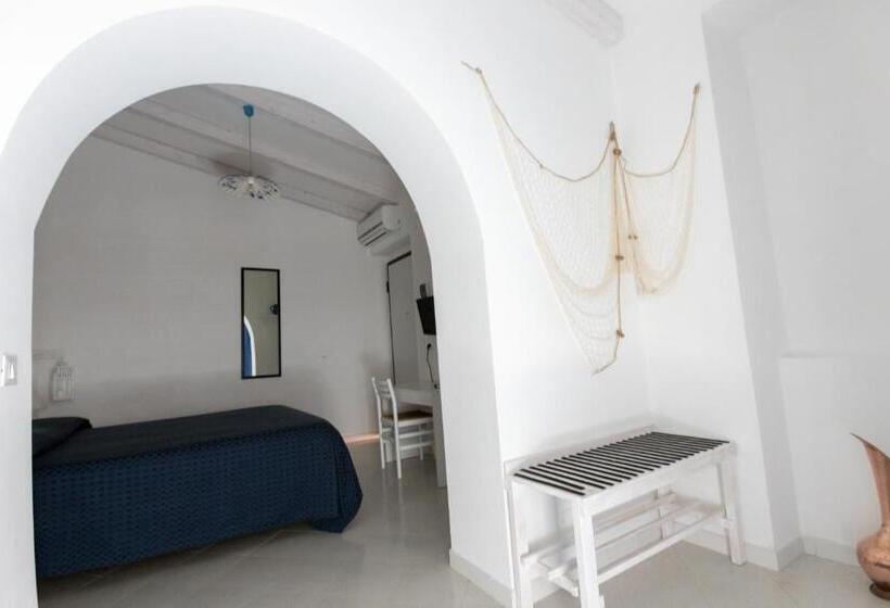 חדר דלוקס, B&b White House