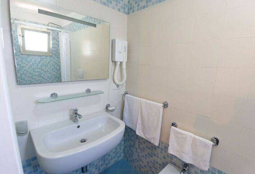 חדר סטנדרט, B&b White House