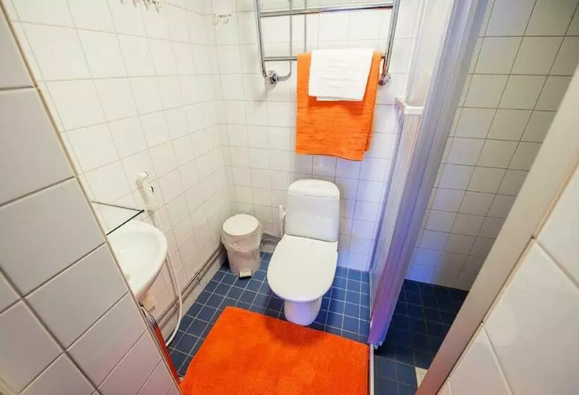 バス共有のスタンダードルーム, Forenom Hostel Espoo Otaniemi