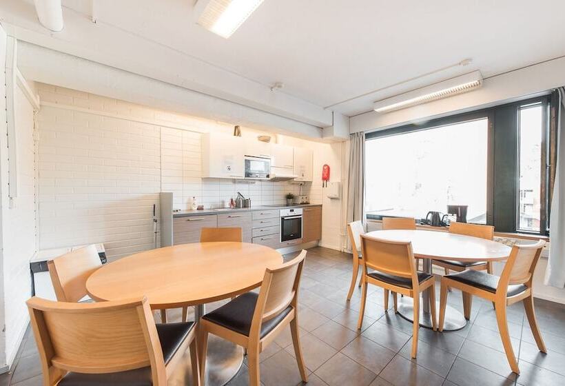 스탠다드 룸 공동 욕실, Forenom Hostel Espoo Otaniemi