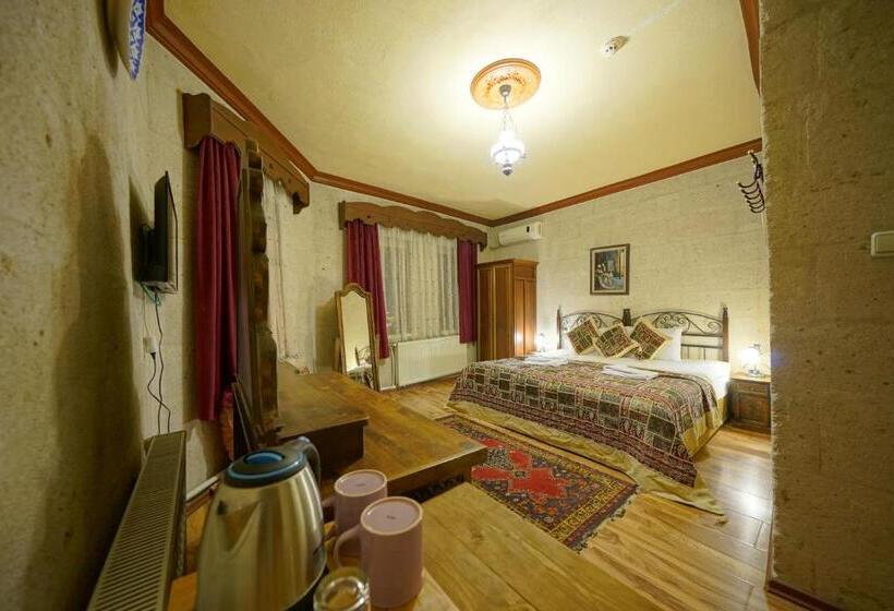 غرفة سوبيريور, Arch Palace