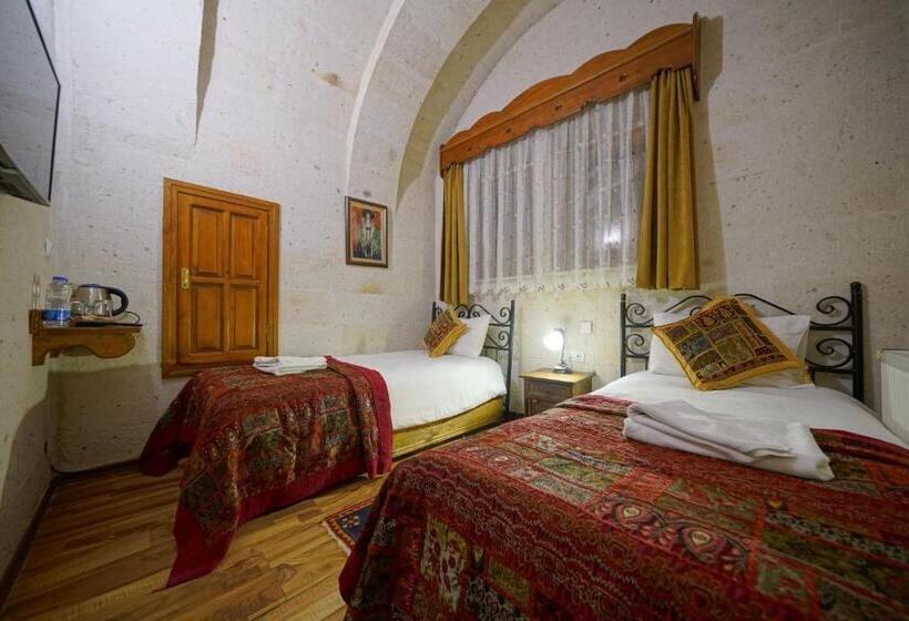 غرفة إقتصادية, Arch Palace