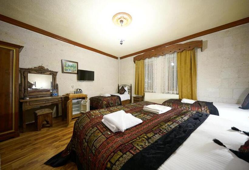 غرفة قياسية رباعية, Arch Palace