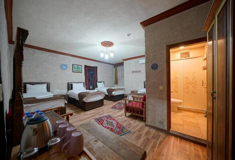 غرفة قياسية رباعية, Arch Palace