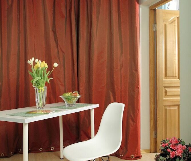 ファミリールーム, Eliseeff Arbat