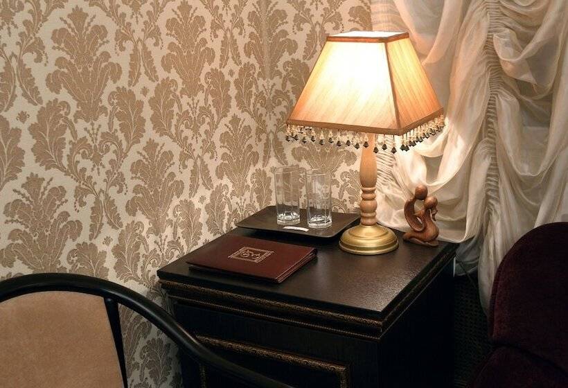 ジュニアスイート, Eliseeff Arbat