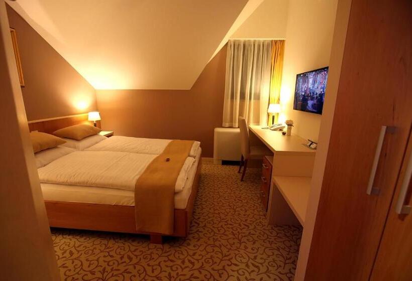 غرفة قياسية, Gallus