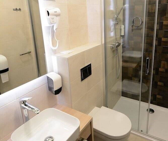 غرفة قياسية فردية, Gallus