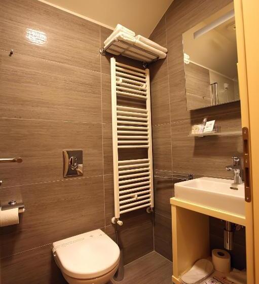 غرفة قياسية, Gallus