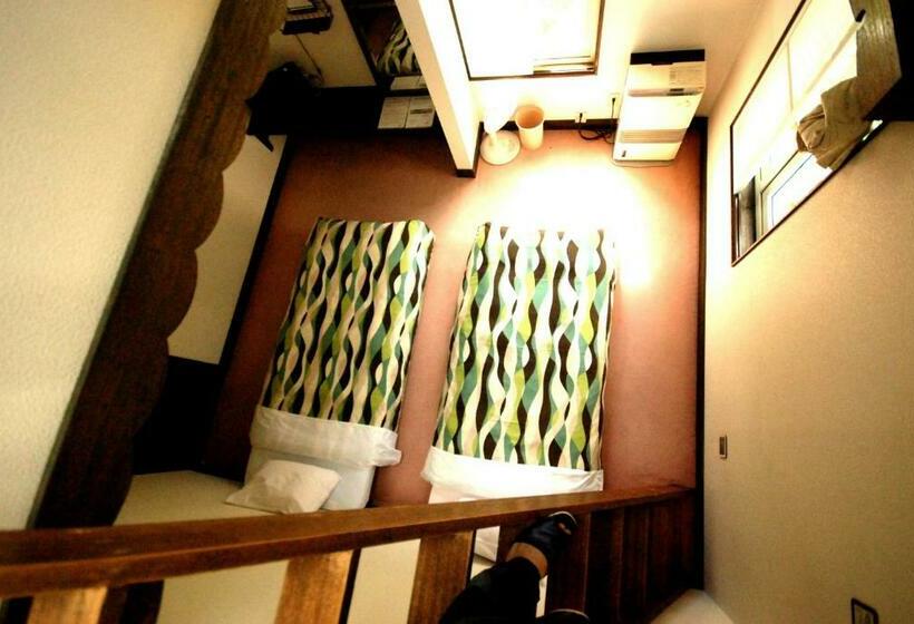 스탠다드 4인용 룸 공용 욕실, Grandpapa