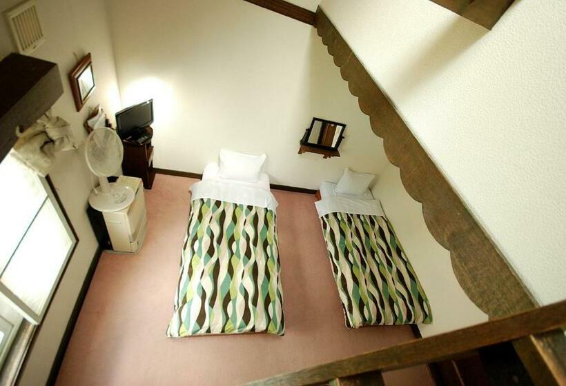 스탠다드 룸 공동 욕실, Grandpapa