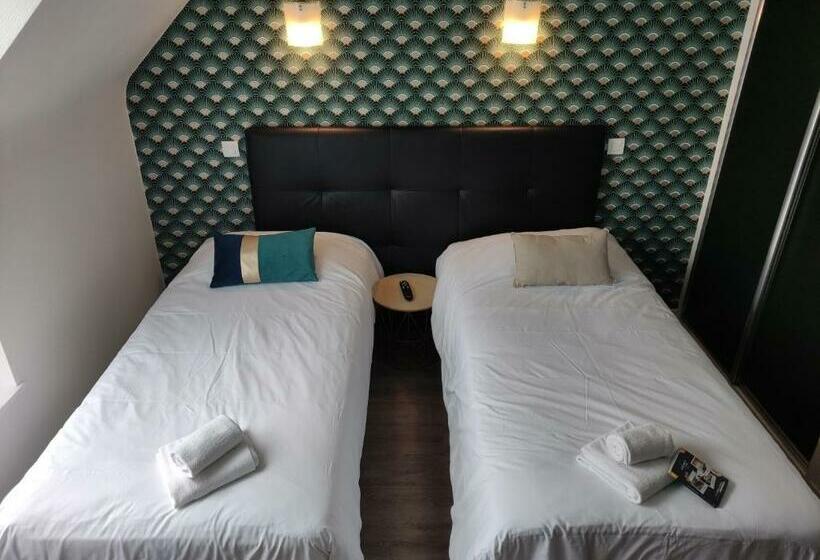 غرفة قياسية, Contact Hôtel De Matignon Restaurant Le Emlo